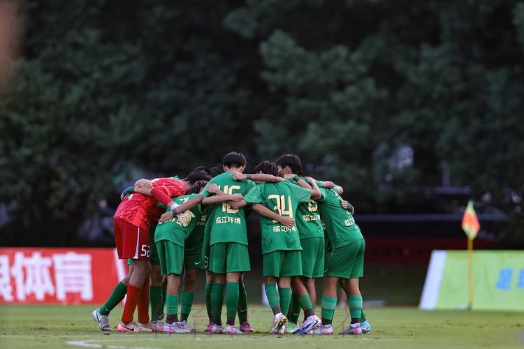 中青赛U-13半决赛,浙江主场3比2险胜长沙麓山国际 中青赛U-13半决赛,浙江主场3比2险胜长沙麓山国际